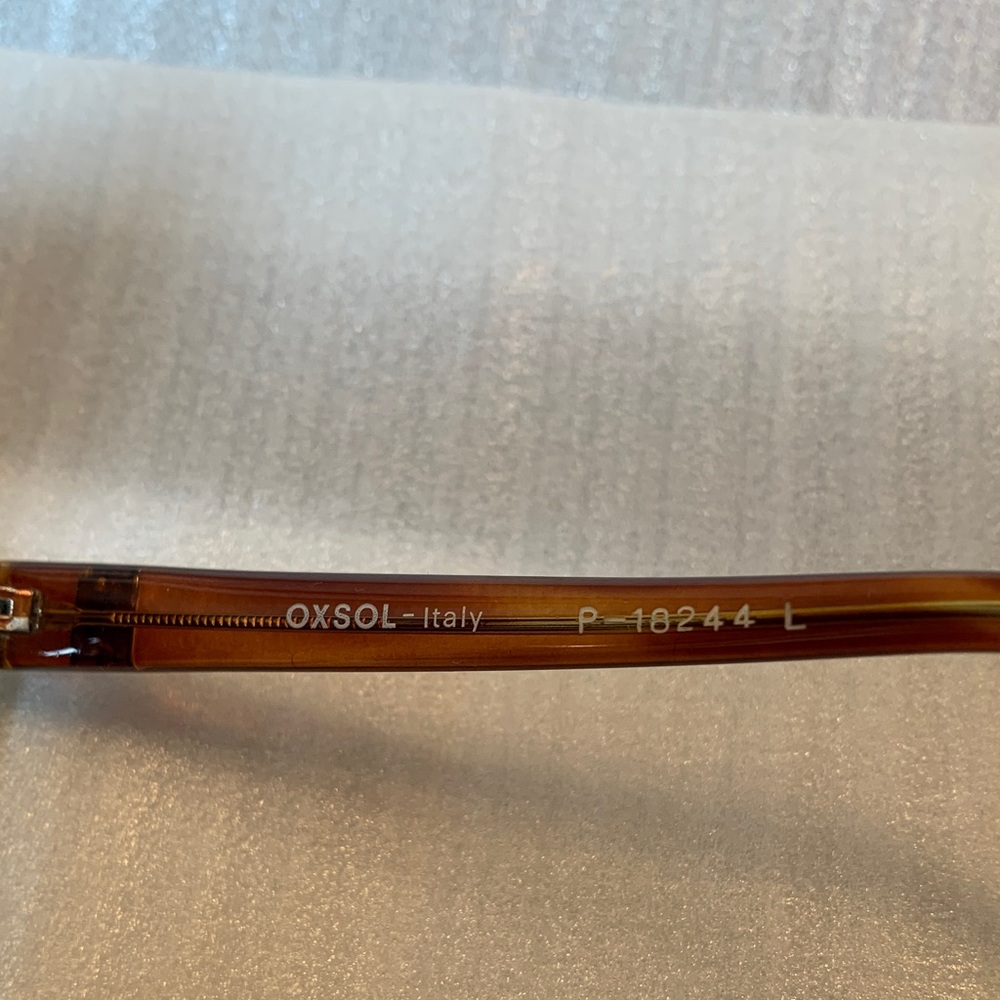 Vintage Laura Biagiotti OXSOL Sunglasses - Picture 6 of 8